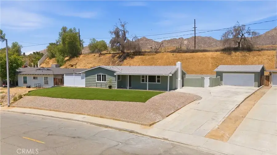 3682 Mt Vernon, Riverside, CA 92507 - #3