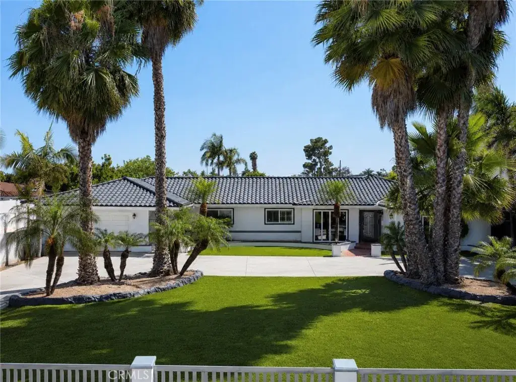 8346 Lexington, Downey, CA 90241 - #1