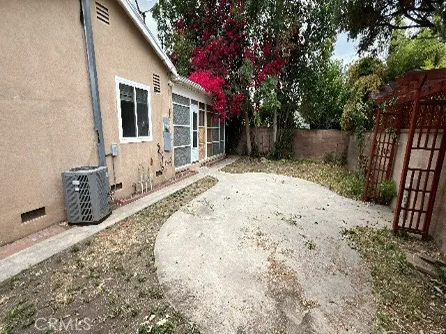 7106 Jellico Avenue, Van Nuys, CA 91406 - #3
