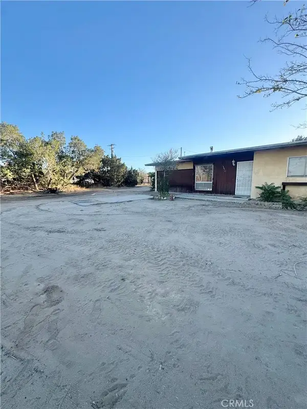 15872 Muscatel, Hesperia, CA 92345