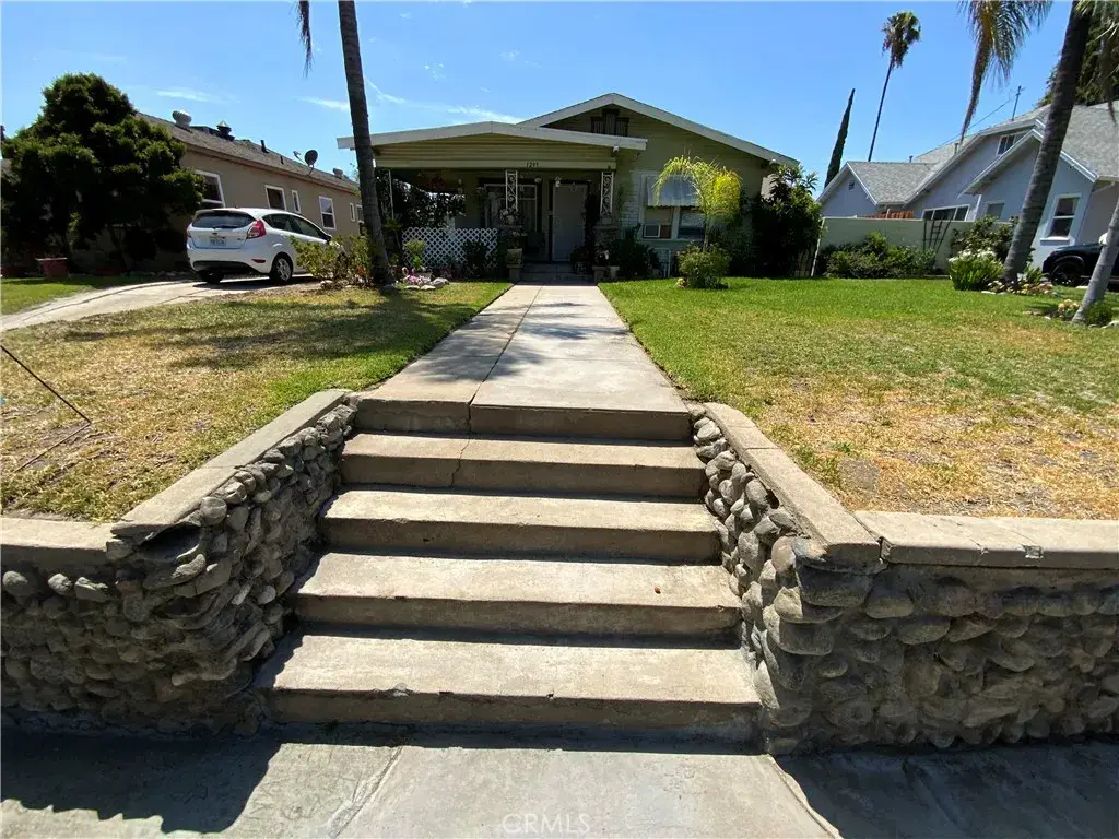 1295 N 9th, Colton, CA 92324 - #1