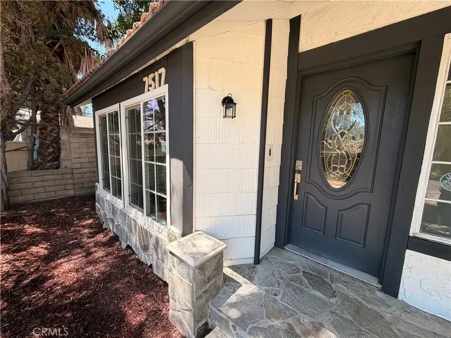 7517 Shirley, Reseda, CA 91335 - #2