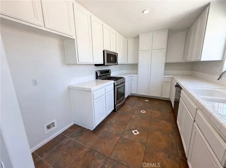13185 Great Falls, Victorville, CA 92395 - #2