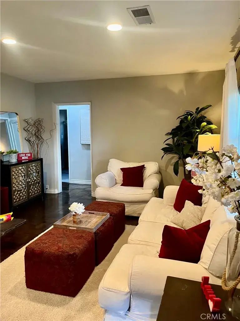 3517 N Mills Avenue, Claremont, CA 91711 - #2