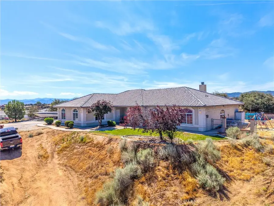 10505 Canyon, Oak Hills, CA 92344 - #2
