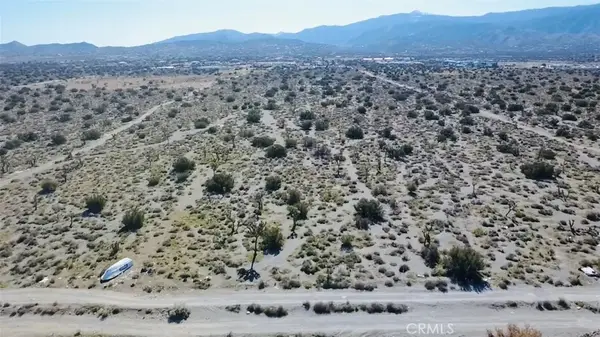0 Smoke Tree, Pinon Hills, CA 92372