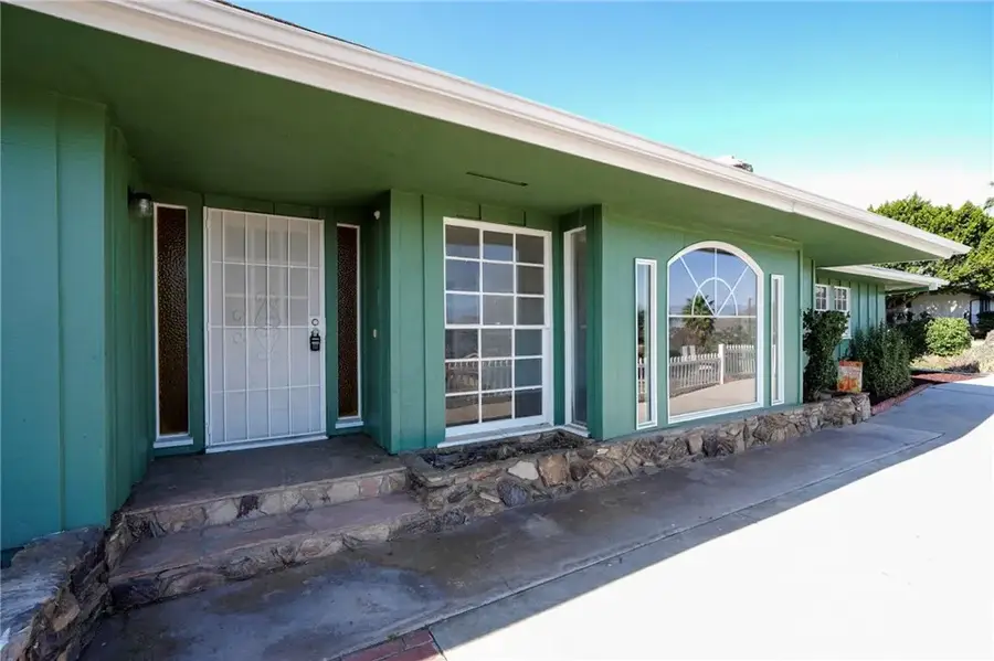 6304 Riley, Riverside, CA 92509 - #2