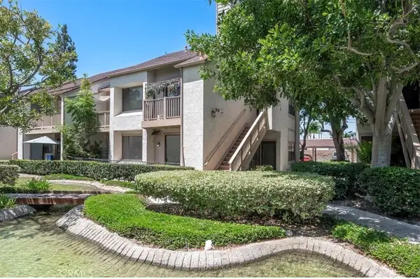 10530 Lakeside Drive North #G, Garden Grove, CA 92840