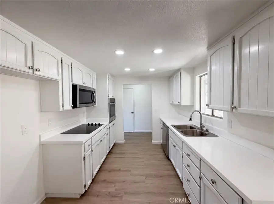 6041 Thornicroft, Valley Springs, CA 95252 - #2