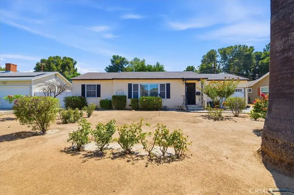 6080 Lawson Way, Riverside, CA 92506 - #1