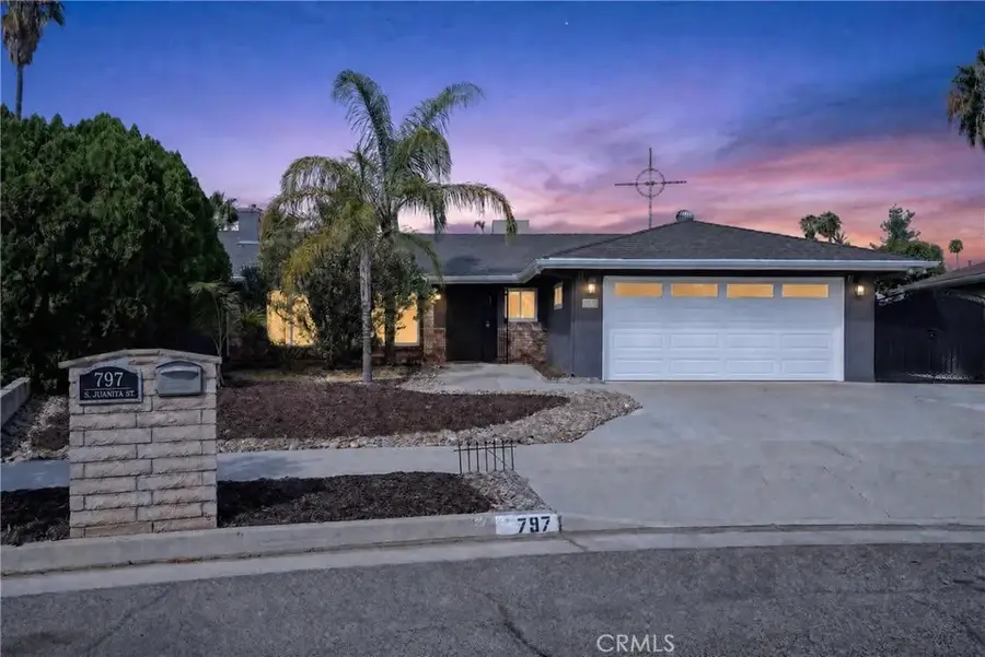 797 S Juanita St, Hemet, CA 92543 - #2