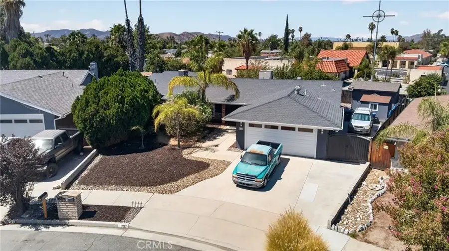 797 S Juanita St, Hemet, CA 92543 - #3