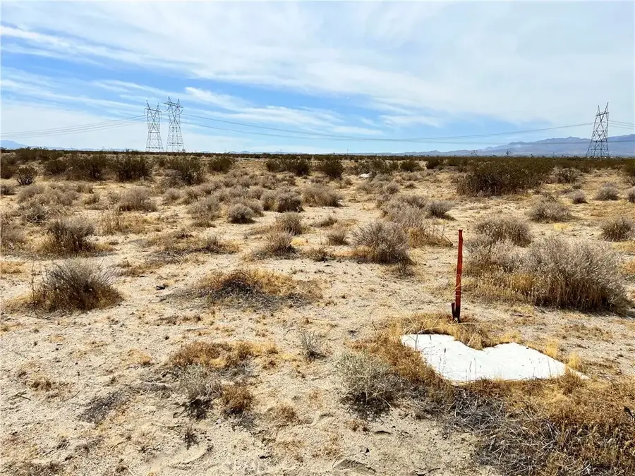 2 Sandstone, Victorville Hesperia, CA 92301 - #2