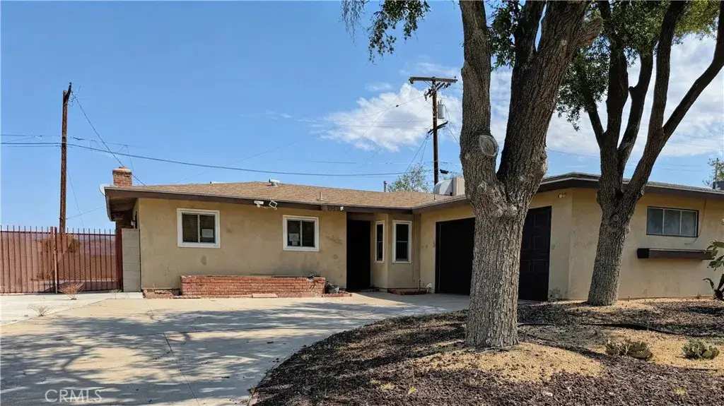 851 Linda, Barstow, CA 92311 - #1