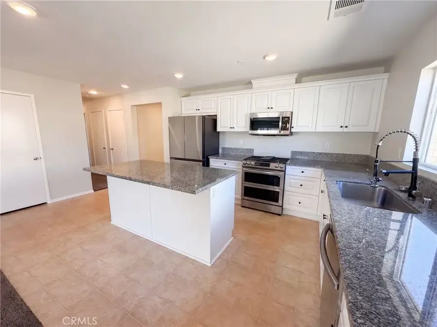 14220 Bison Court, Victorville, CA 92394 - #2