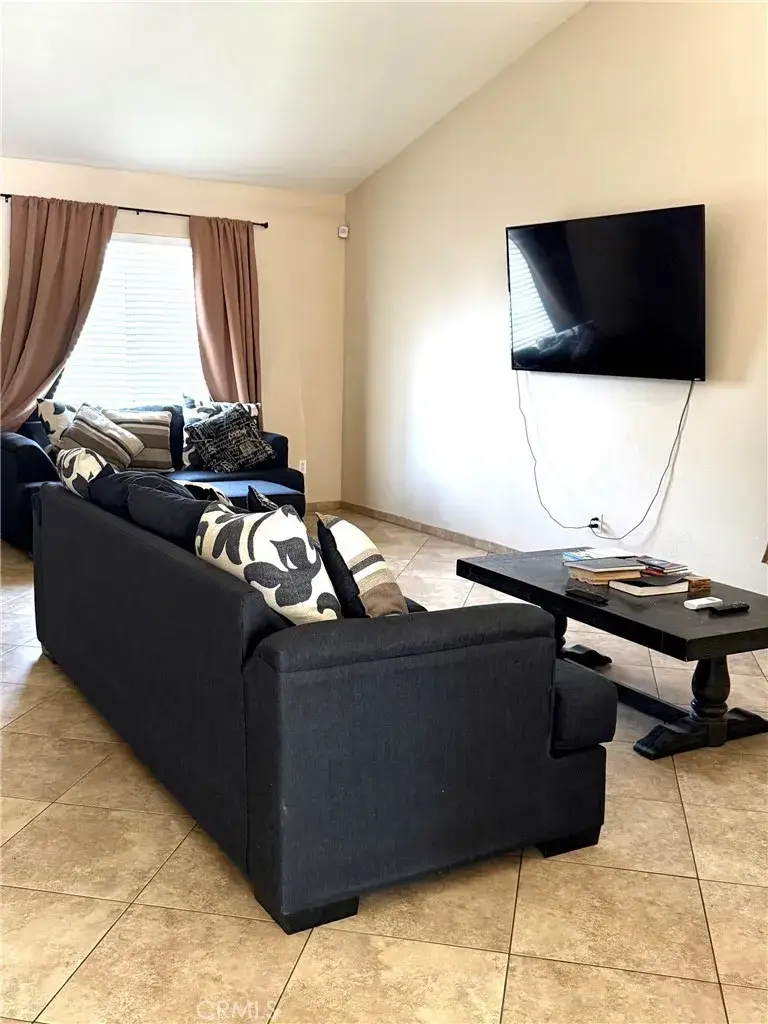 16159 Avenida De Loring, Moreno Valley, CA 92551 - #3