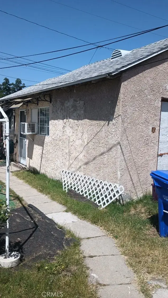 8894 Juniper, Fontana, CA 92335 - #2
