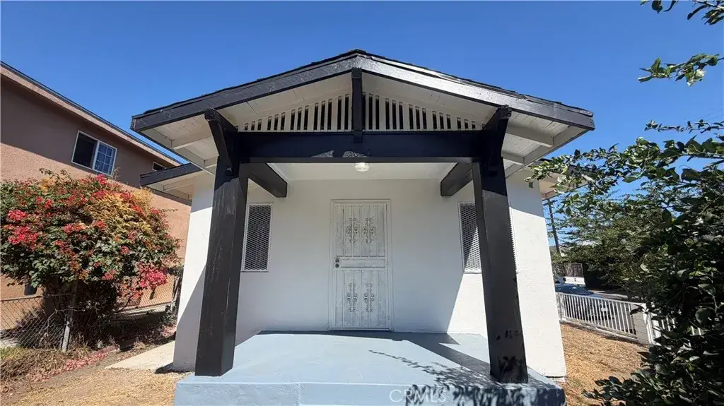 5620 Fortuna, Los Angeles, CA 90011 - #1