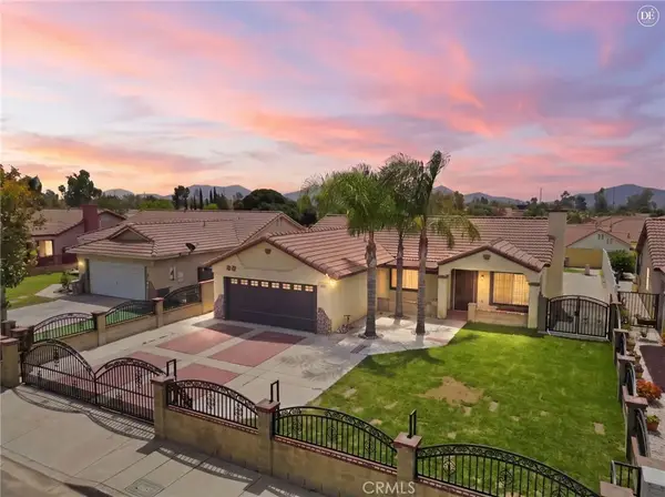 15363 Holly, Fontana, CA 92335