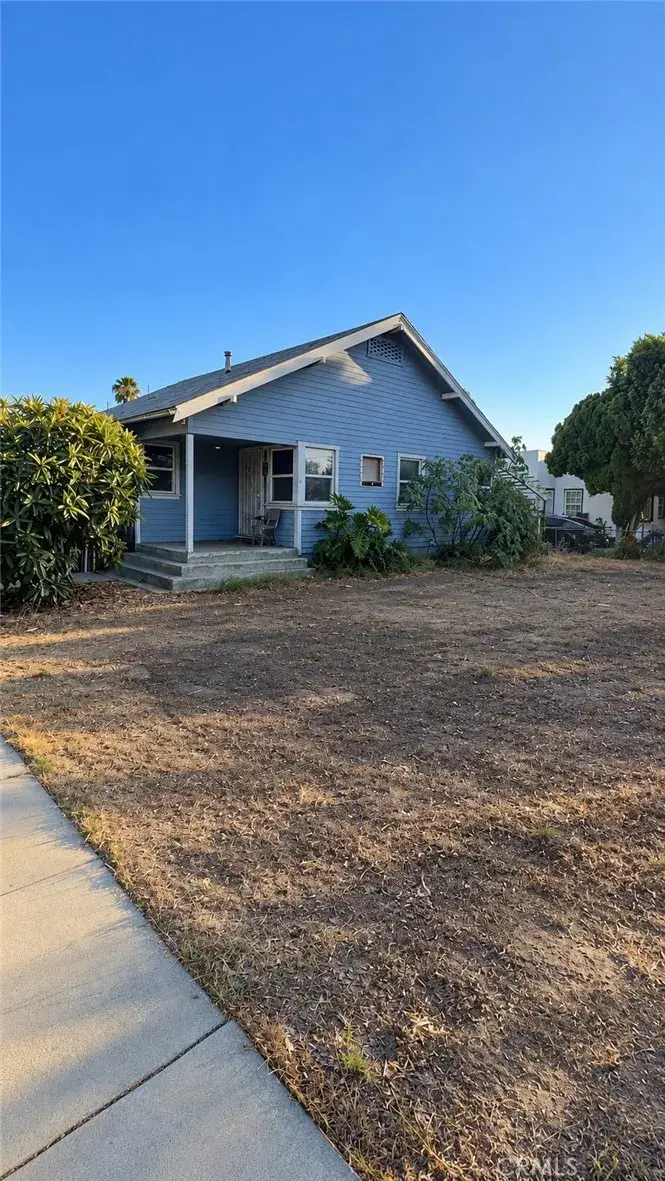 1088 E 8th, Upland, CA 91786 - #1