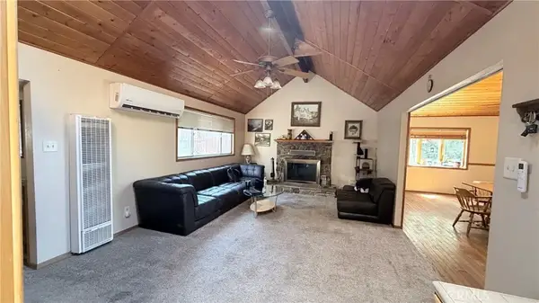 635 Acacia Dr, Crestline, CA 92325