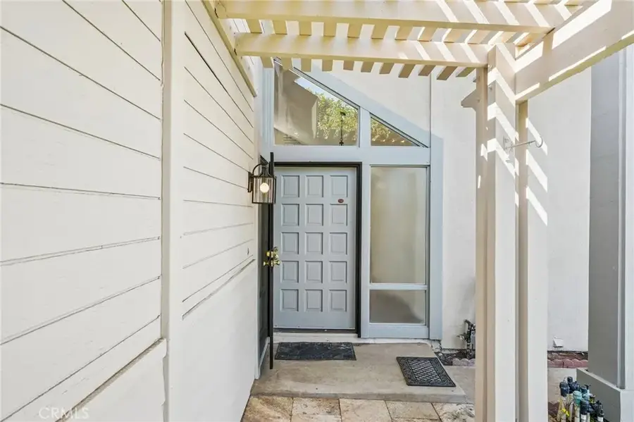 2766 Loyola, Riverside, CA 92503 - #2