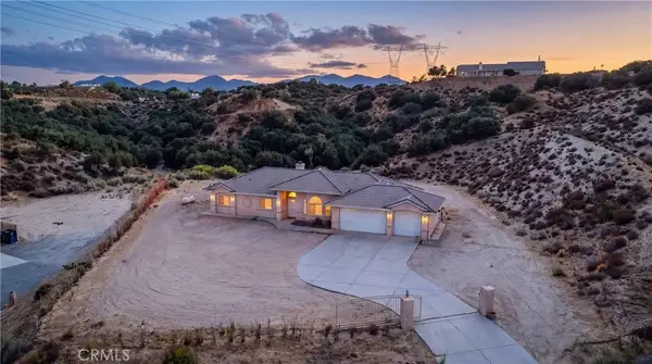 6890 Oak Hill Road, Oak Hills, CA 92344