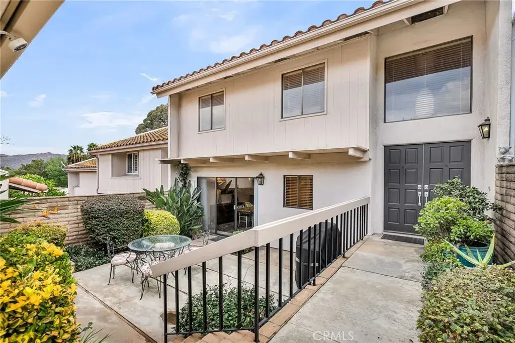 2252 El Capitan, Riverside, CA 92506 - #1