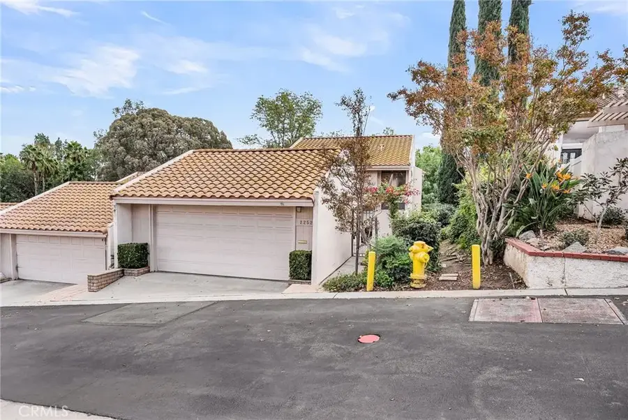 2252 El Capitan, Riverside, CA 92506 - #3