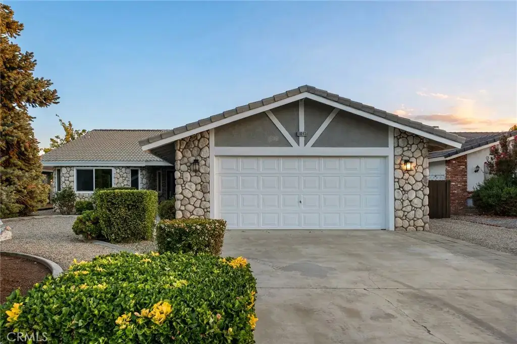 18043 Sunburst, Victorville, CA 92395 - #1