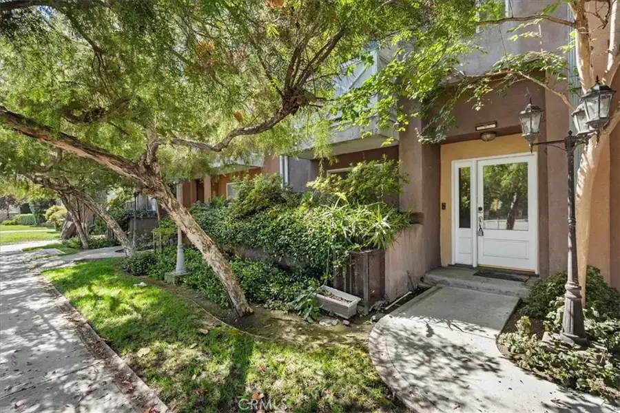 11622 Oxnard Street, North Hollywood, CA 91606 - #2