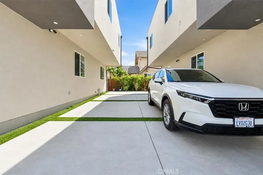 4150 S Normandie, Los Angeles, CA 90037 - #3