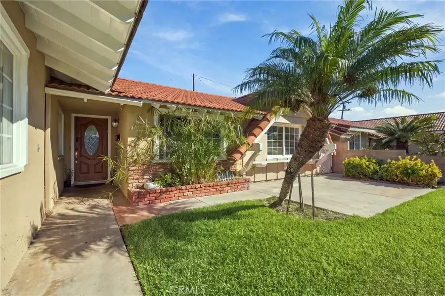 10591 Henderson Avenue, Garden Grove, CA 92843 - #3