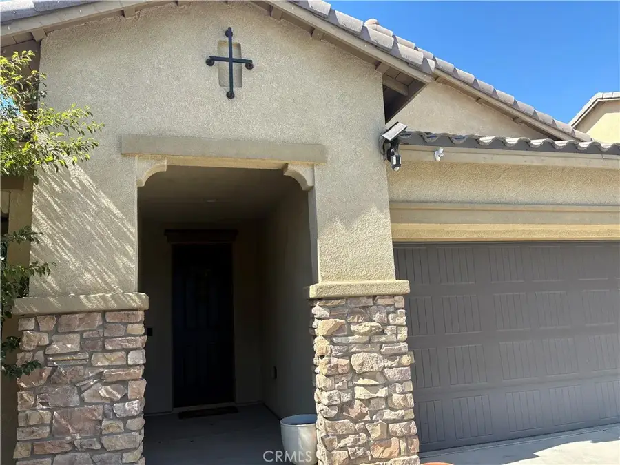 3672 Old Oak, San Jacinto, CA 92582 - #3