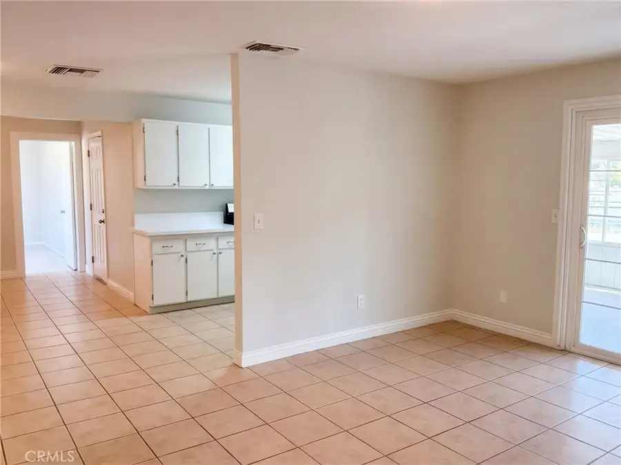 695 N Pepper Avenue, Rialto, CA 92376 - #3