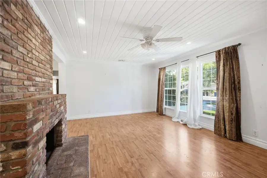 611 S Griffith Park, Burbank, CA 91506 - #3
