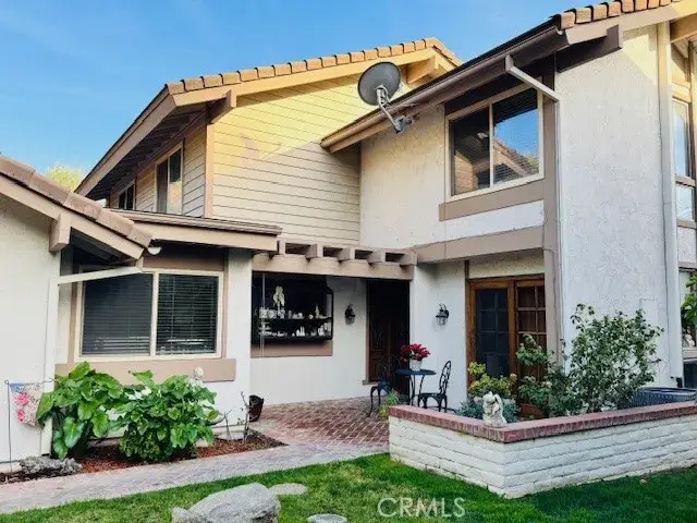 712 Via Zapata, Riverside, CA 92507 - #1