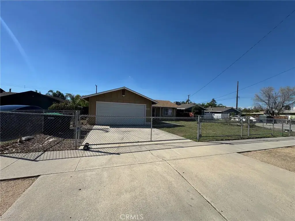 613 S Buena Vista Street, Hemet, CA 92543 - #1