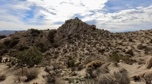 56819 Plaza Del Amigo, Yucca Valley, CA 92284