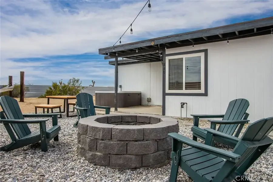 877 Phillips Road, Landers, CA 92285 - Image #2
