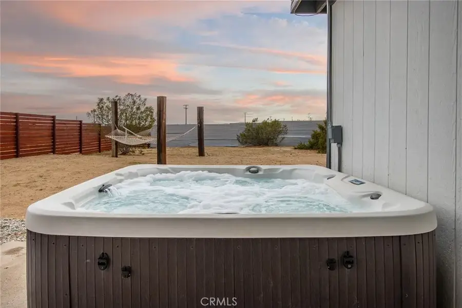 877 Phillips Road, Landers, CA 92285 - Image #3