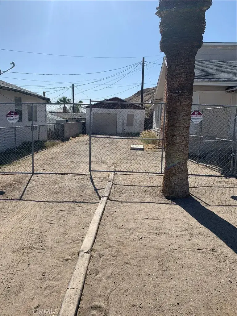 311 E Street, Needles, CA 92363 - Image #3