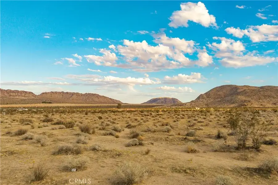 56220 University, Landers, CA 92285 - Image #3