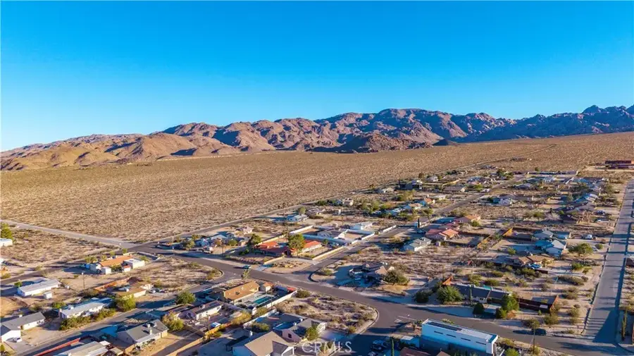 69010 Sullivan, Twentynine Palms, CA 92277 - Image #2