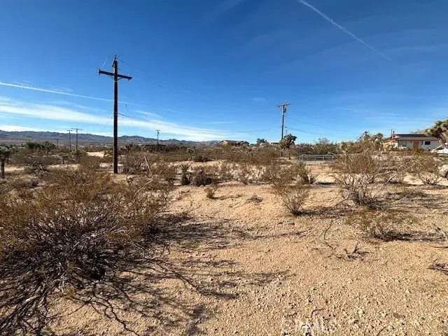 5747 Marvin, Yucca Valley, CA 92284 - Image #2