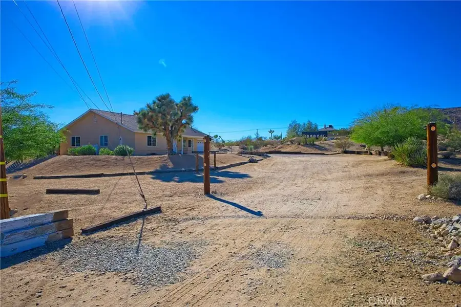 59105 Wilcox Lane, Yucca Valley, CA 92284 - Image #2