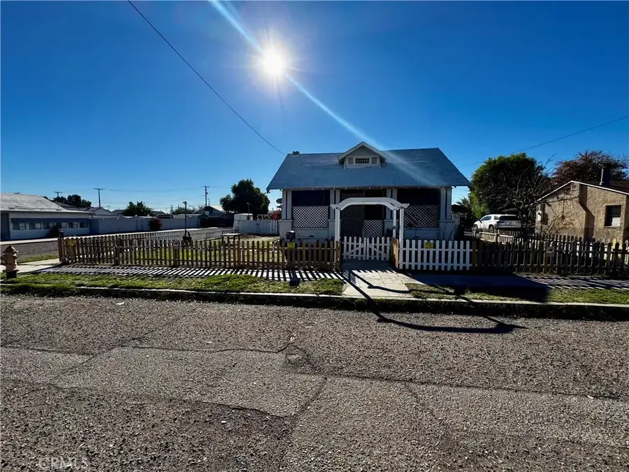 203 Walnut Street, Needles, CA 92363 - Image #2