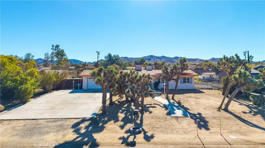 56605 Taos Trail, Yucca Valley, CA 92284 - #2