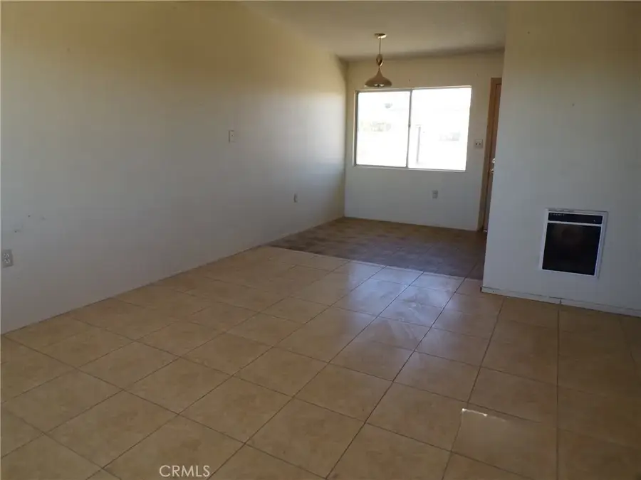 6810 Maude Adams, Twentynine Palms, CA 92277 - Image #2