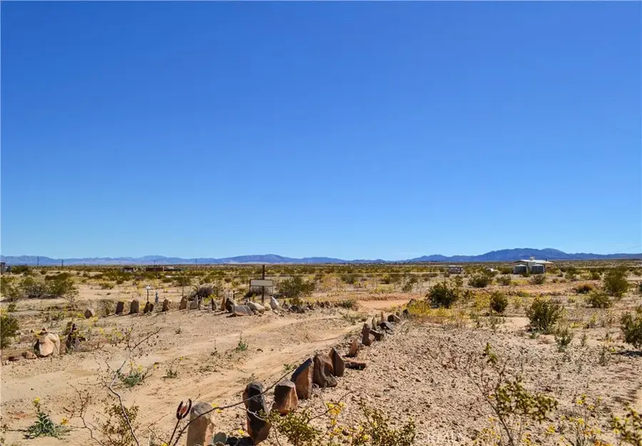 4040 Peter Rabbit, Twentynine Palms Yucca Valley, CA 92277 - #2